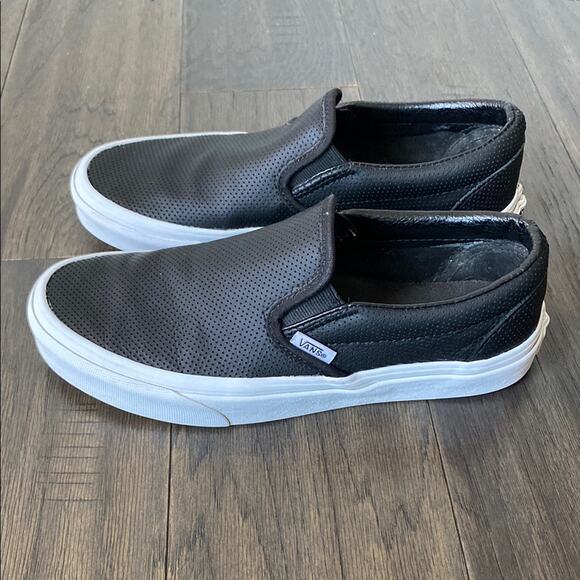 VANS Slip On Sneaker Womens Sz 7 Black Perforated Leather - Picture 1 of 7